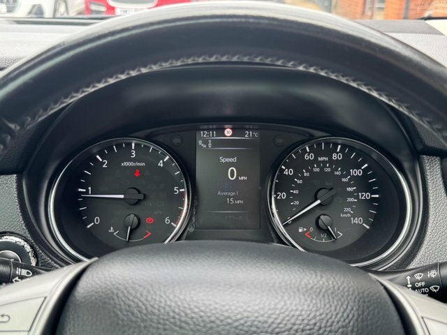 Nissan Qashqai N-connecta Dig-t Black #18