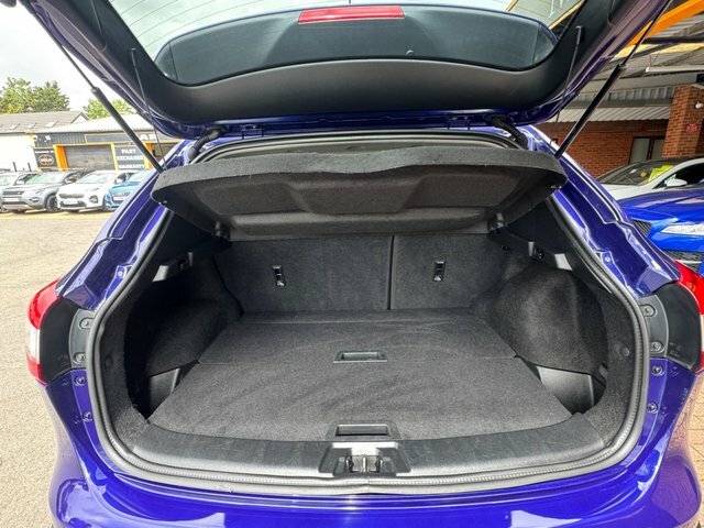 Nissan Qashqai N-connecta Dig-t Black #10