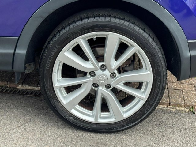 Nissan Qashqai N-connecta Dig-t Black #31