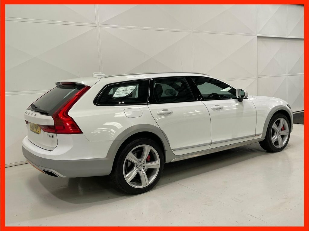 Volvo V90 Cross Country 2.0 T6 Volvo Ocean Race Estate Awd White #3