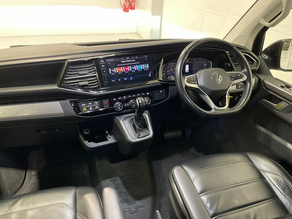 Volkswagen Caravelle Executive Tdi 4Motion Green #33