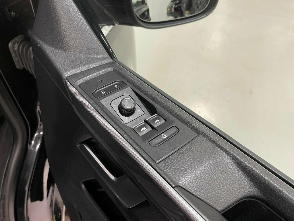 Volkswagen Caravelle Executive Tdi 4Motion Green #87