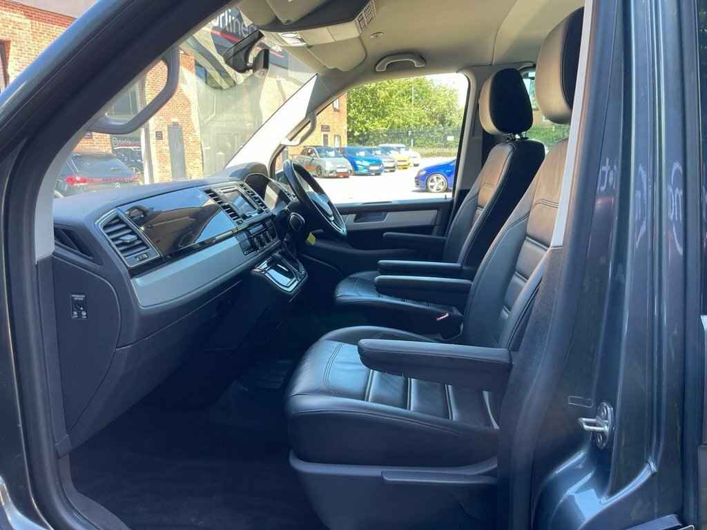 Volkswagen Caravelle 2.0 Tdi Bluemotion Tech Executive Dsg Euro 6 S S Black #21