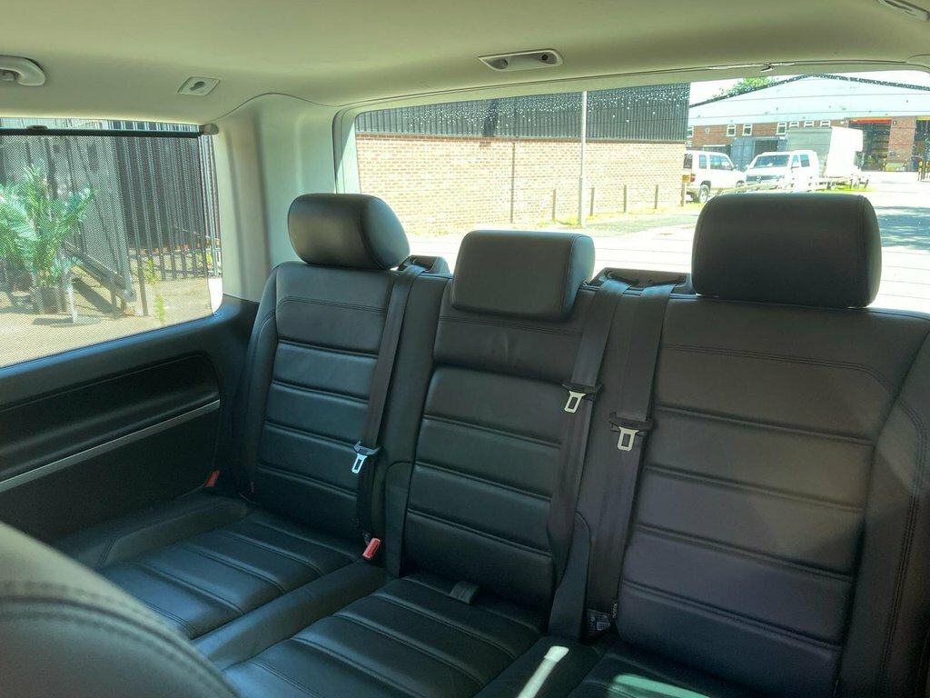 Volkswagen Caravelle 2.0 Tdi Bluemotion Tech Executive Dsg Euro 6 S S Black #24