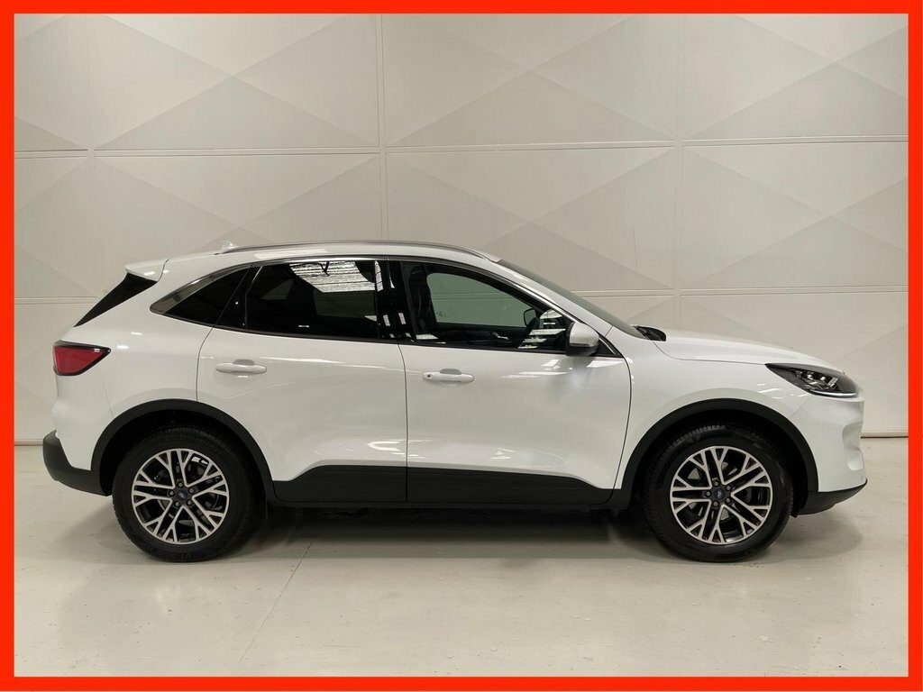 Ford Kuga 1.5T Ecoboost Titanium Edition Suv Manu FG22KVK White #2