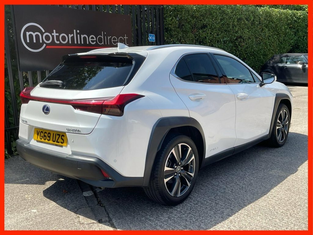 Lexus UX 2.0 250H Premium Plus Suv Hybrid E-cvt White #3