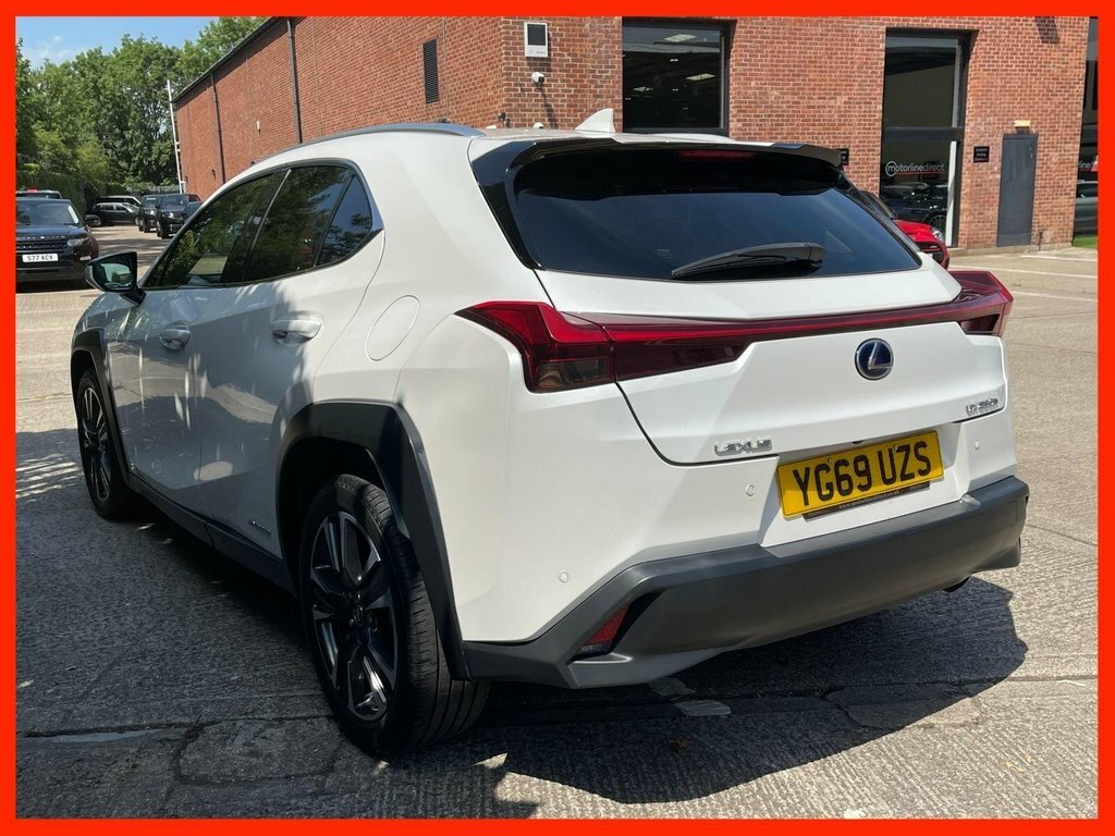 Lexus UX 2.0 250H Premium Plus Suv Hybrid E-cvt White #5