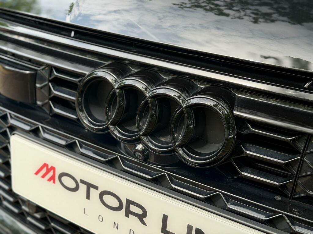 Audi RS7 7 Crbn Blk Tfsi Mhev Quat A Black #56