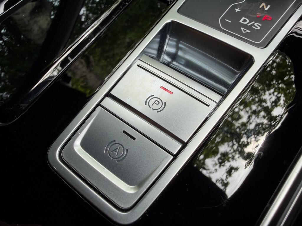 Audi RS7 7 Crbn Blk Tfsi Mhev Quat A Black #41