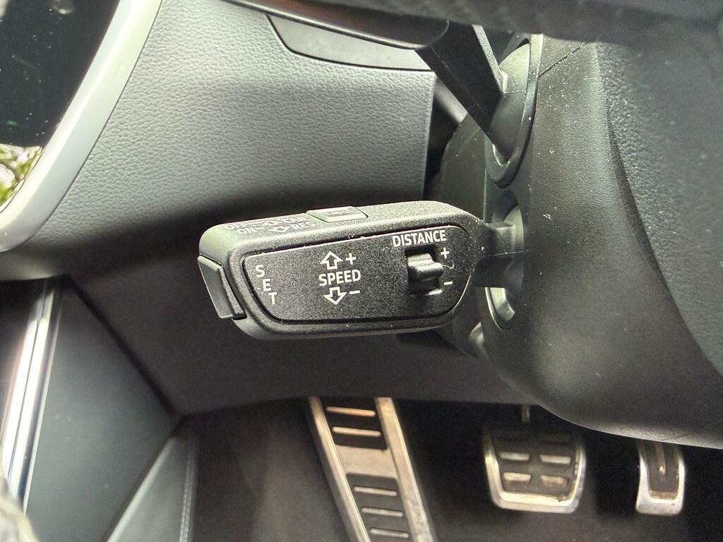 Audi RS7 7 Crbn Blk Tfsi Mhev Quat A Black #50