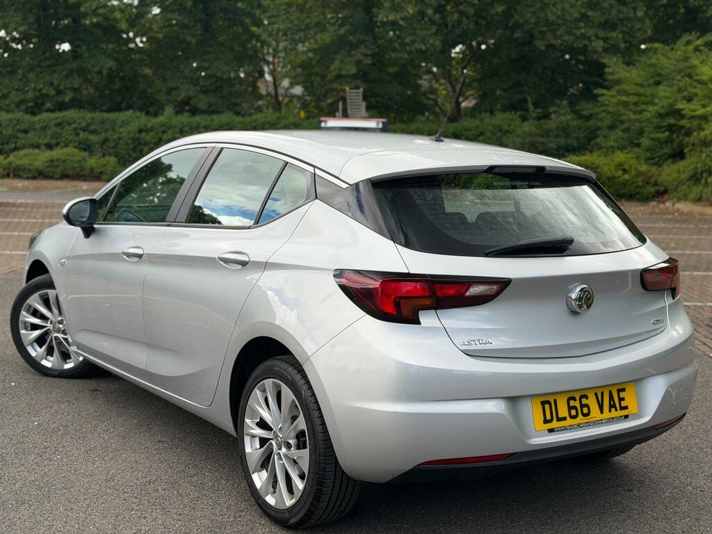 Vauxhall Astra Design Cdti Ecoflex Ss Black #2