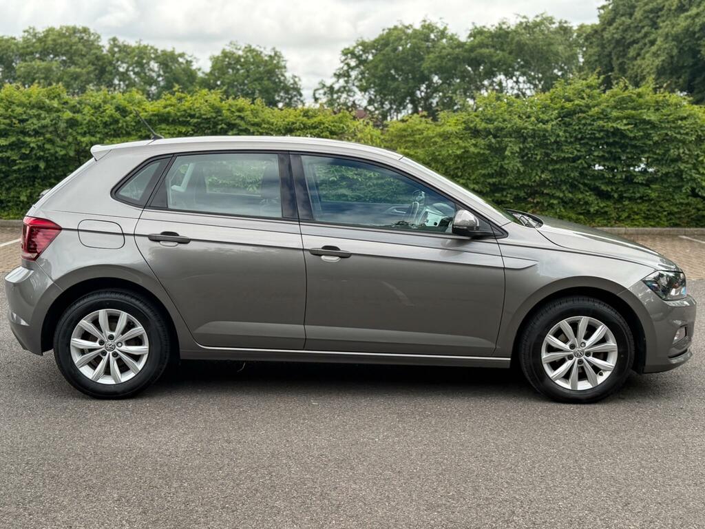 Volkswagen Polo Se Grey #3