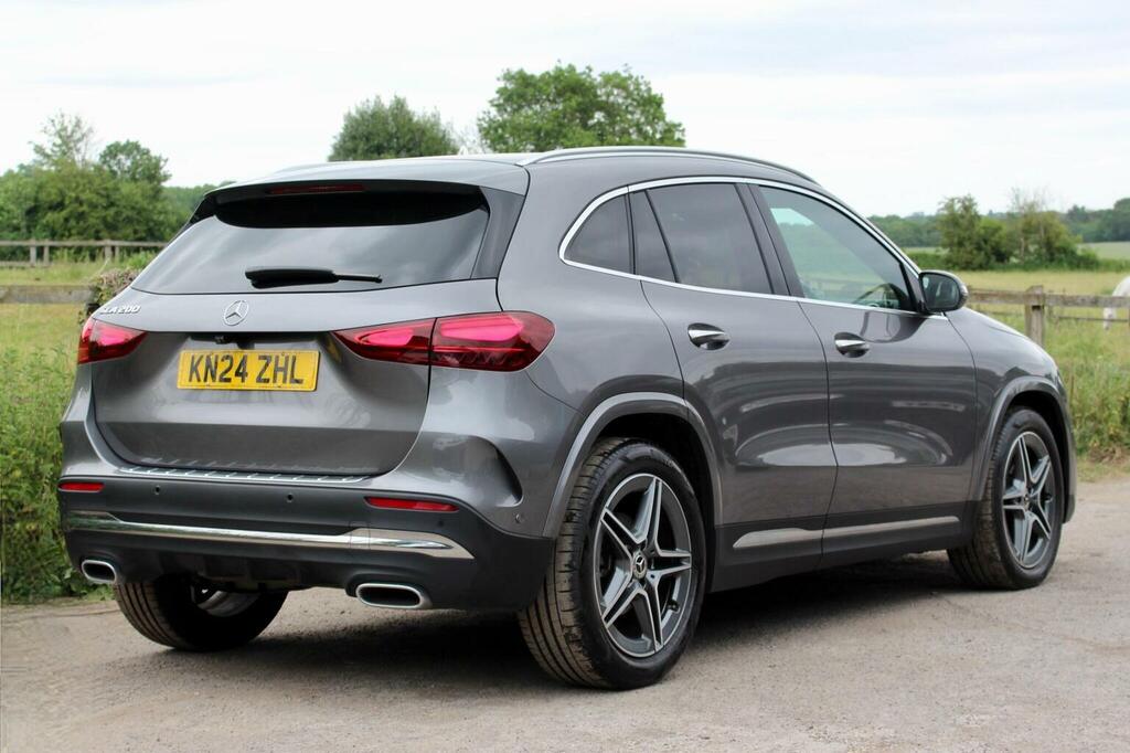 Mercedes-Benz GLA Class 1.3 Gla200h Mhev Amg Line Executive 7G-dct Euro KN24ZHL Grey #2