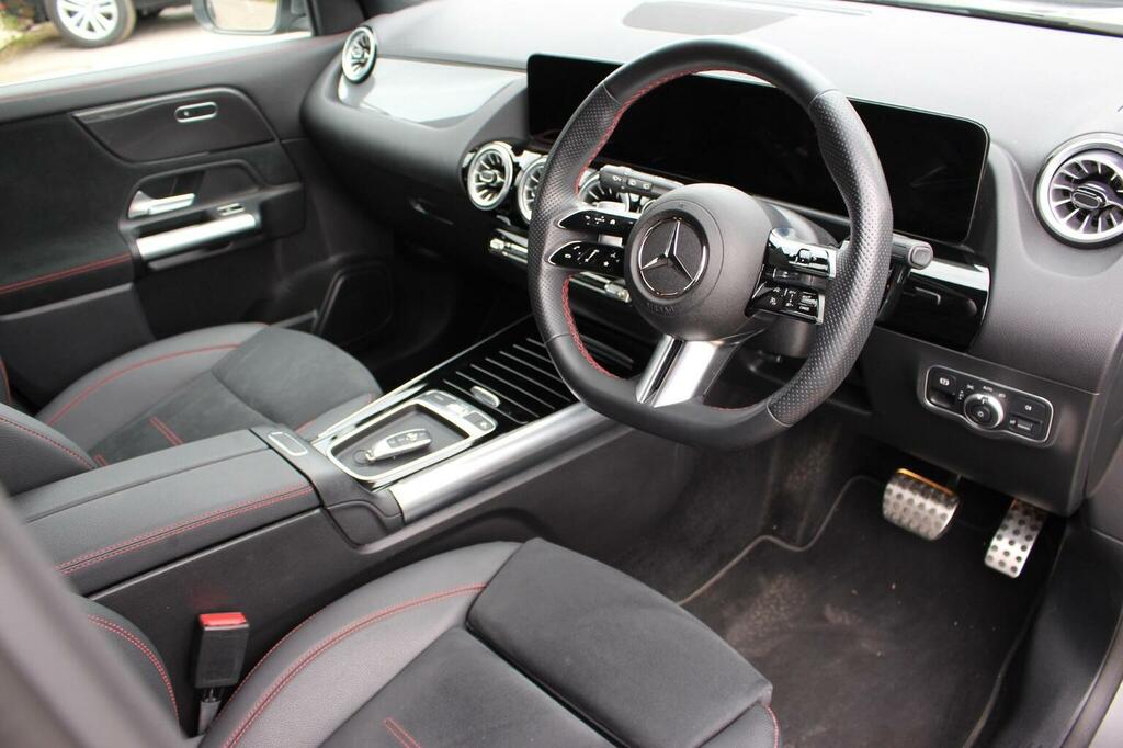Mercedes-Benz GLA Class 1.3 Gla200h Mhev Amg Line Executive 7G-dct Euro KN24ZHL Grey #3