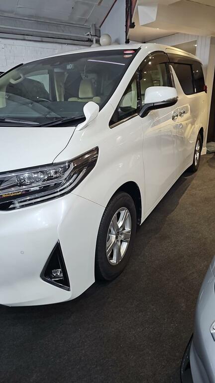 Toyota Alphard 2.4 8 Seater Black #12