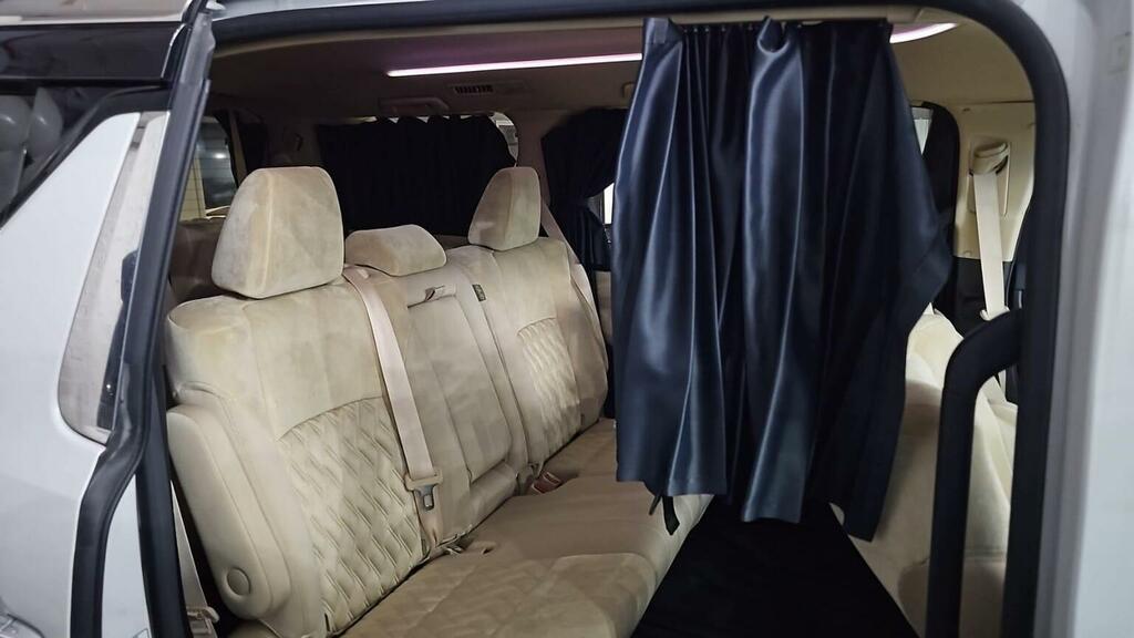 Toyota Alphard 2.4 8 Seater Black #8