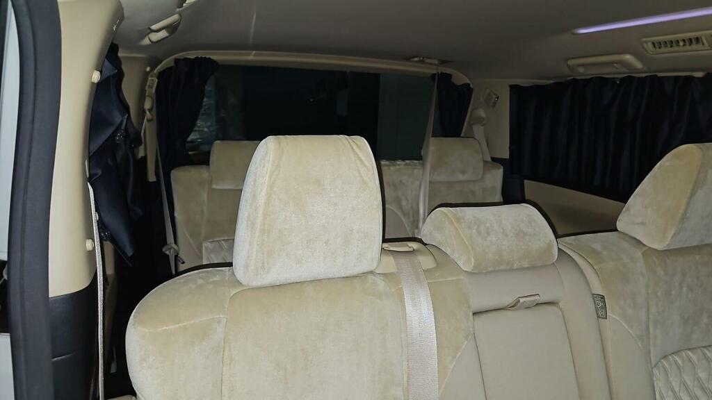 Toyota Alphard 2.4 8 Seater Black #9