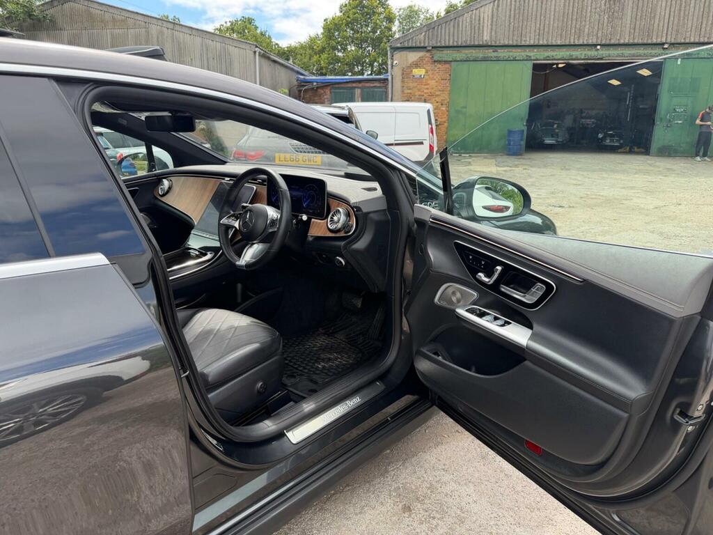 Mercedes-Benz EQE Suv Black #24