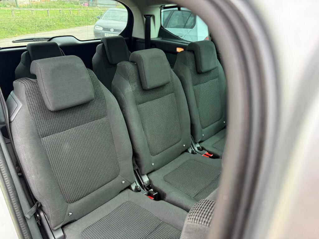 Peugeot 5008 2.0 Hdi Allure Euro 5 Silver #4