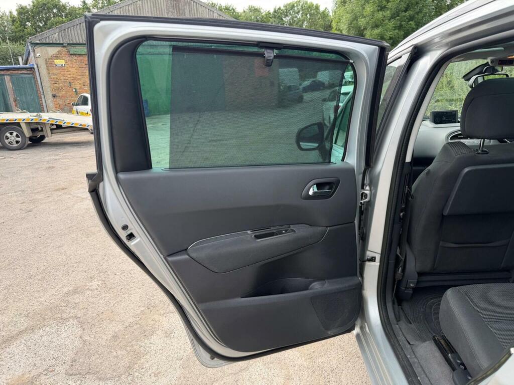 Peugeot 5008 1.6 E-hdi Active Egc Blue #33