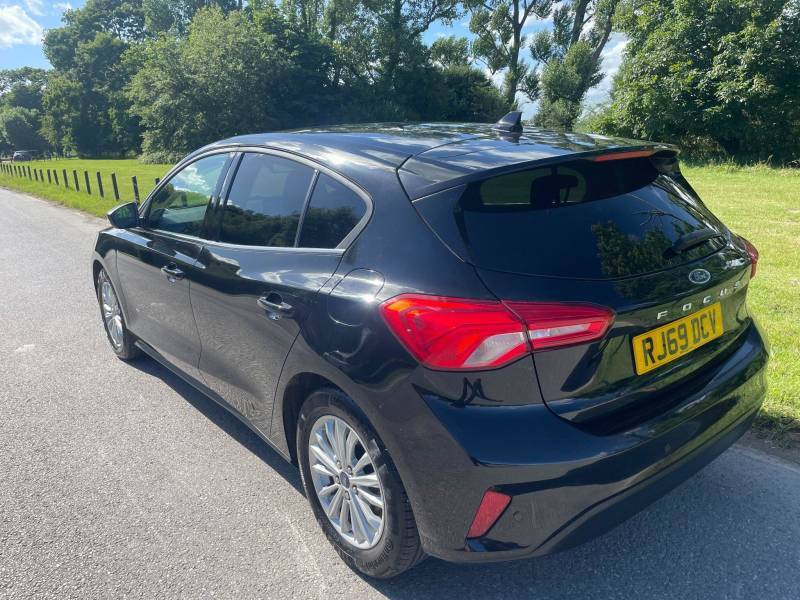 Ford Focus 1.0 Ecoboost 125 Titanium - 2019 69 RJ69DCV Black #3