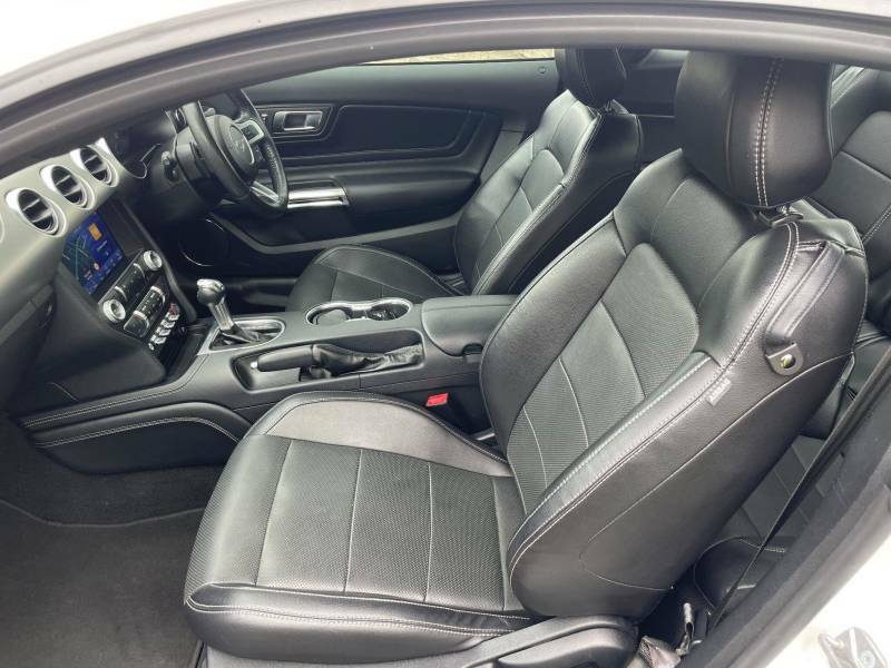 Ford Mustang 5.0 V8 Gt Custom Pack 2, Digital Dash, Climate Black #36