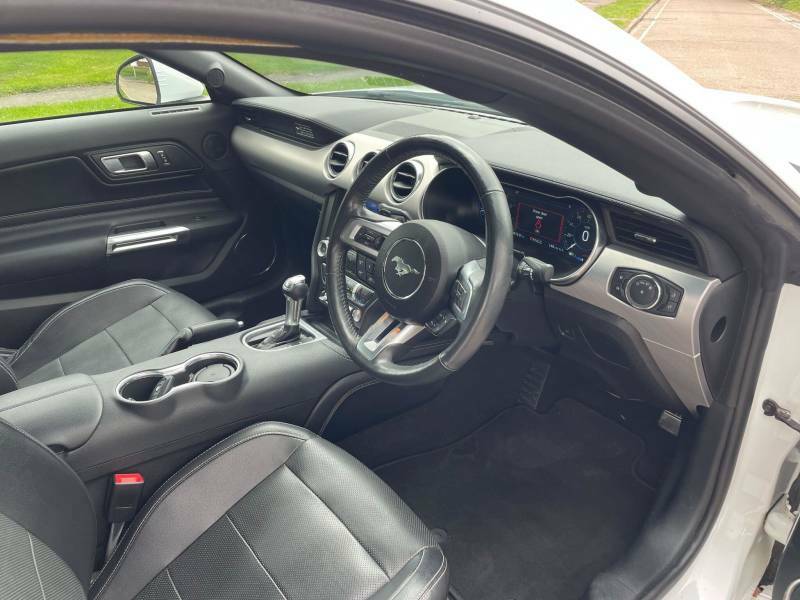 Ford Mustang 5.0 V8 Gt Custom Pack 2, Digital Dash, Climate Black #30