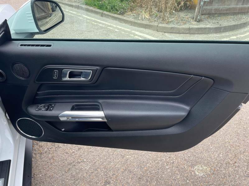 Ford Mustang 5.0 V8 Gt Custom Pack 2, Digital Dash, Climate Black #29