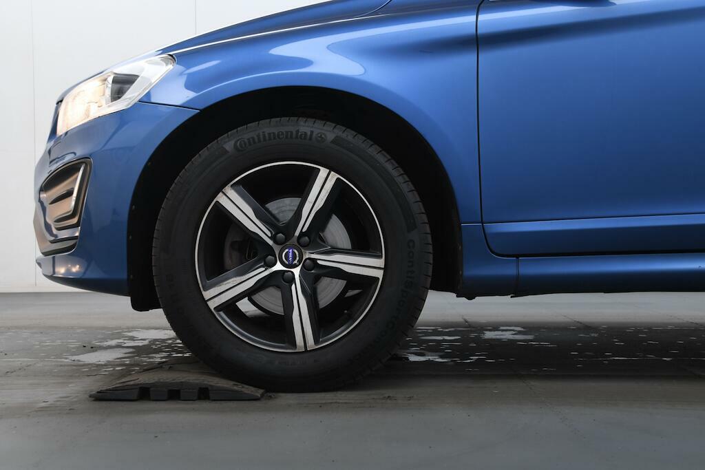 Volvo XC60 D4 190 R Design Grey #5