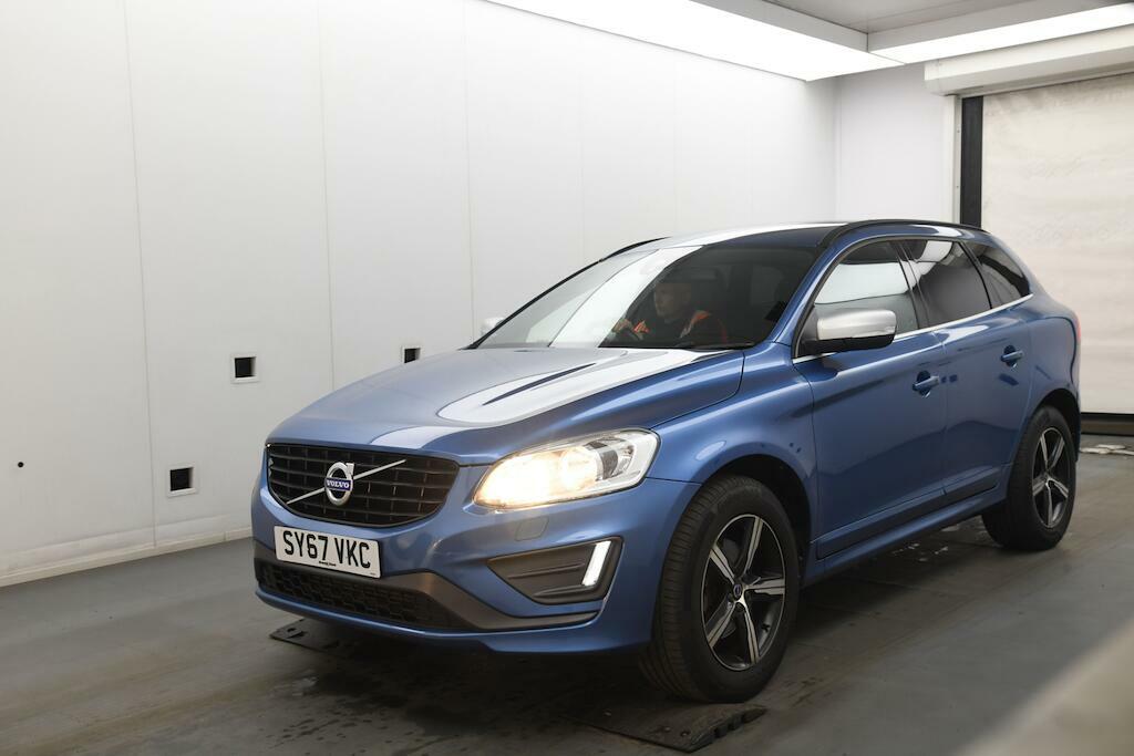 Volvo XC60 D4 190 R Design Grey #2