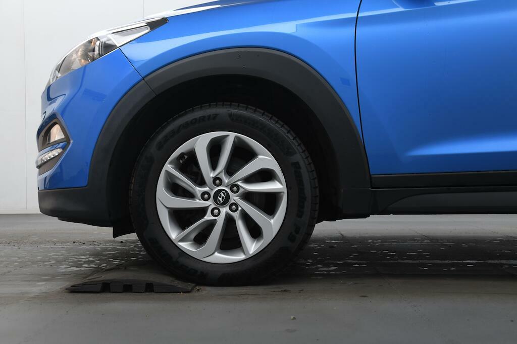 Hyundai Tucson 1.6 Gdi Blue Drive Se Nav Euro 6 Ss YY18LCZ Blue #5