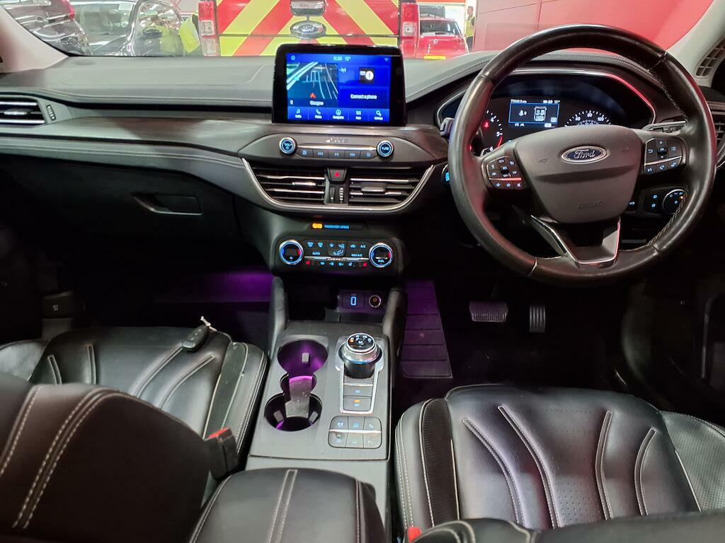 Ford Focus 1.5 Ecoblue Vignale Euro 6 Ss EA19OFR Red #6