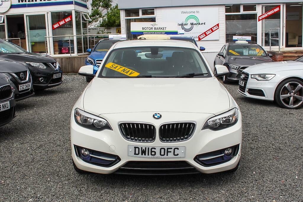 BMW 2 Series Sport White #2
