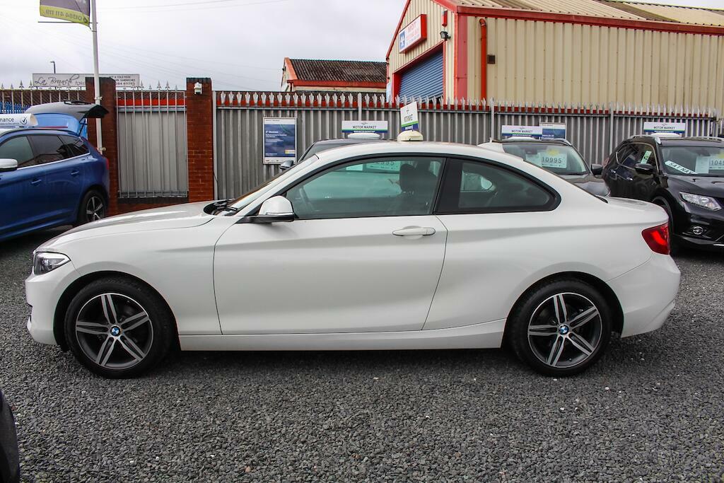 BMW 2 Series Sport White #4