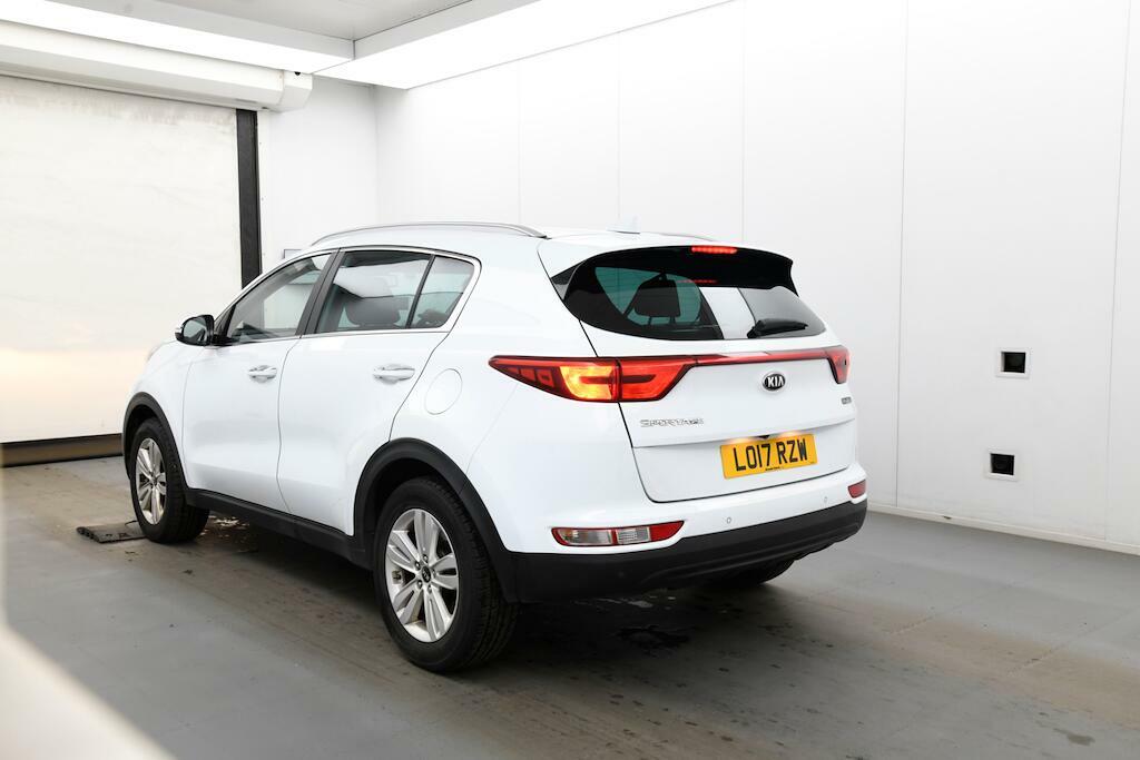 Kia Sportage 2 White #3
