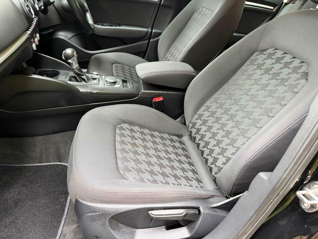 Audi A3 1.6 Tdi Se Sportback S Tronic Euro 6 S S Black #2