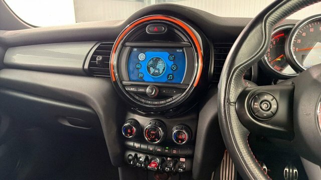 Mini Hatch 1.5 Cooper Hatchback Euro 6 S S YG68GGJ Orange #6