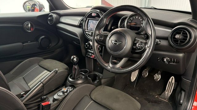 Mini Hatch 1.5 Cooper Hatchback Euro 6 S S YG68GGJ Orange #4