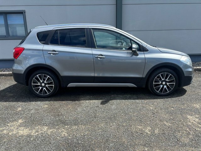 Suzuki SX4 S Cross Hatchback Red #8