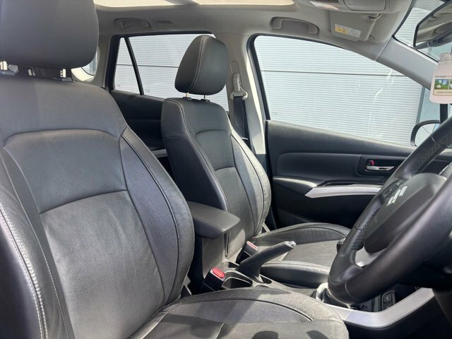 Suzuki SX4 S Cross Hatchback Red #22
