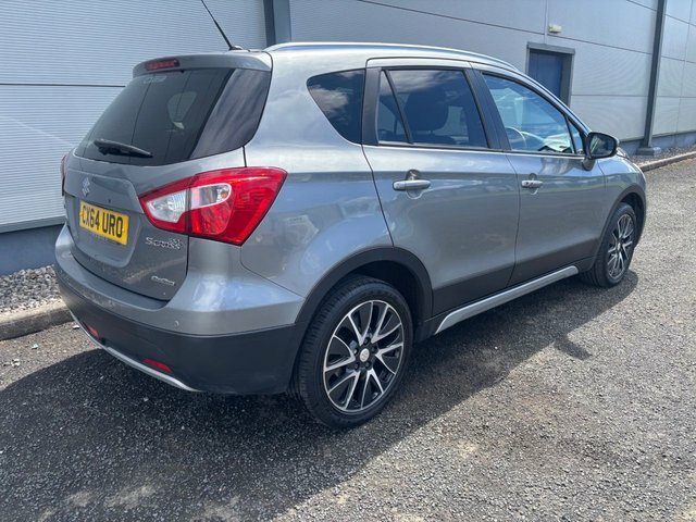 Suzuki SX4 S Cross Hatchback Red #10