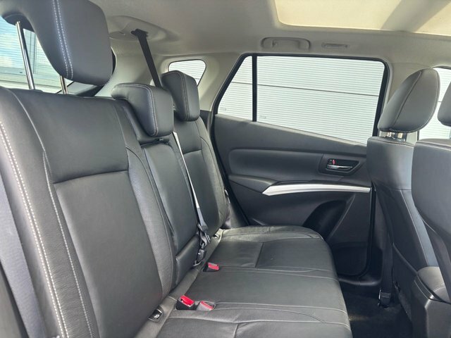 Suzuki SX4 S Cross Hatchback Red #23