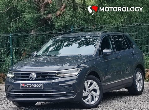 Volkswagen Tiguan 1.5 Tsi Life FV21NZP Grey #2