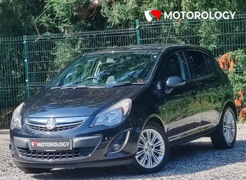 Vauxhall Corsa 1.2 16V Se Black #2