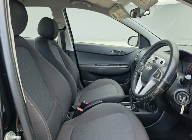 Hyundai I20  Silver #13
