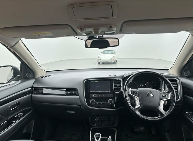 Mitsubishi Outlander 12Kwh Gx3h Suv Grey #5