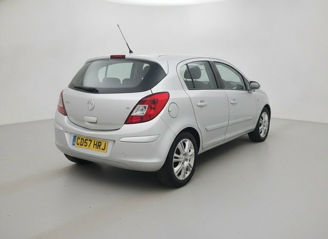 Vauxhall Corsa 1.4I 16V Sxi Black #4