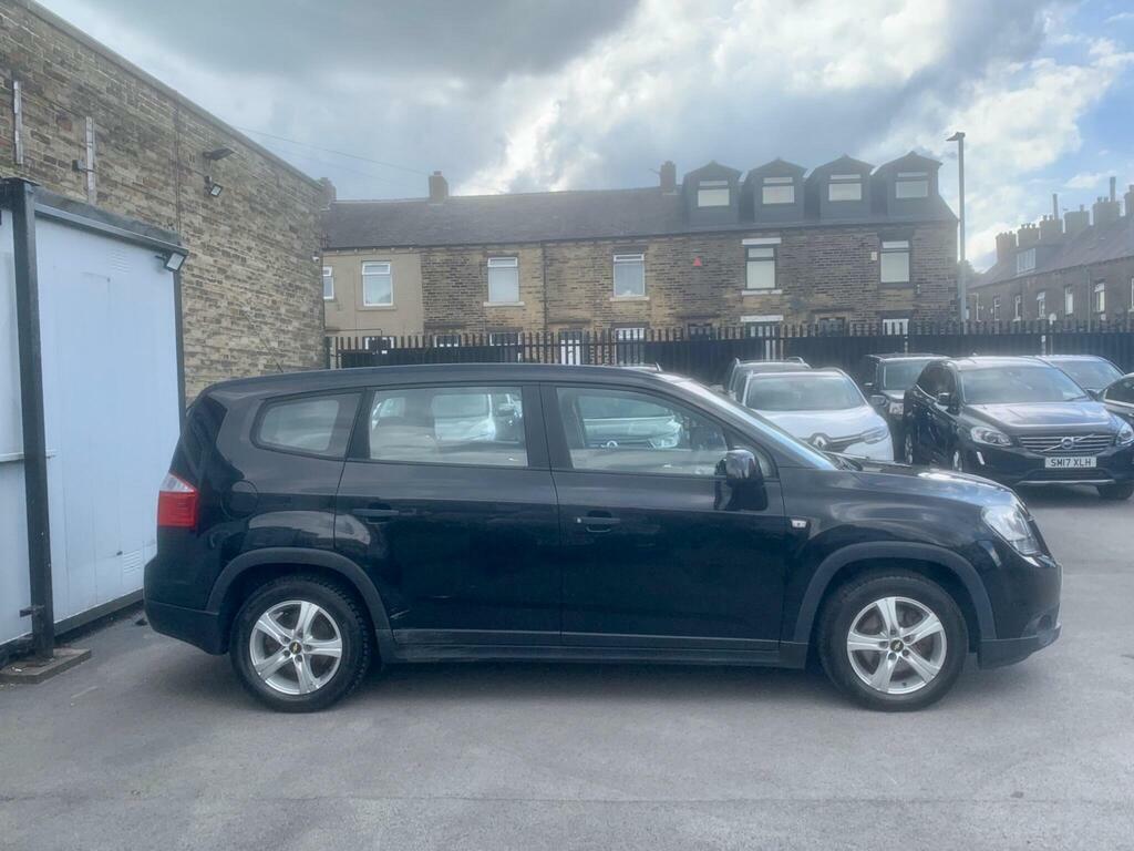 Chevrolet Orlando 1.8 Ls Euro 5 Black #4