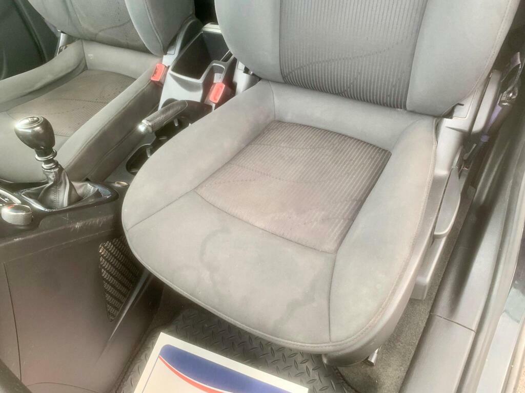Chevrolet Orlando 1.8 Ls Black #21
