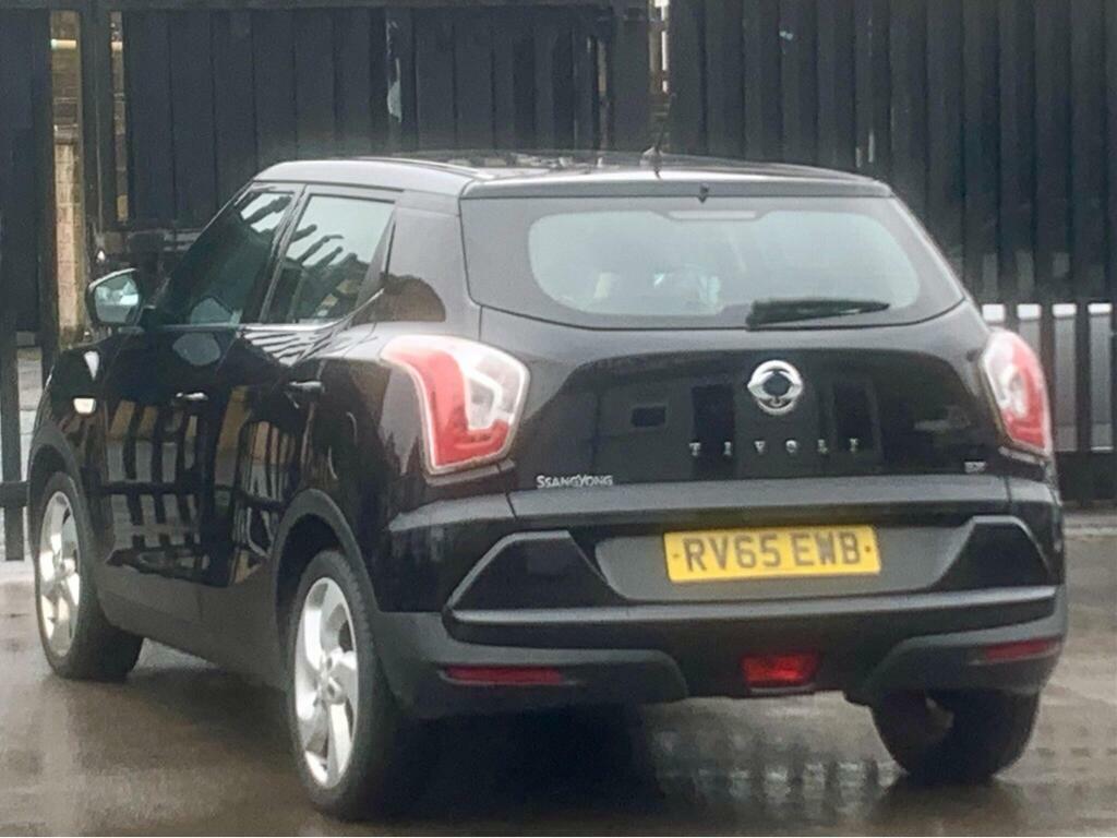 SsangYong Tivoli 1.6 E-xgi Ex Euro 6 Black #6
